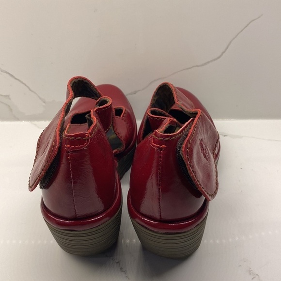 FLY London Crossover Mary Jane Wedge RED Portugal Adjustable Womens Size - Picture 5 of 12